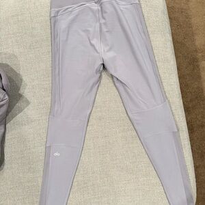 ALO Yoga  Light Gray Leggings